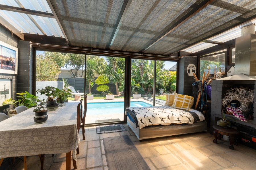 To Let 2 Bedroom Property for Rent in Fish Hoek Western Cape